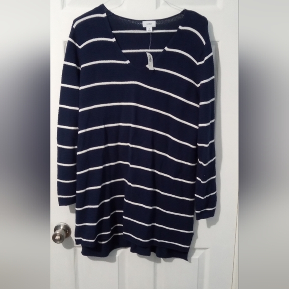 Old Navy Blue and White Tunic Top - Picture 1 of 3